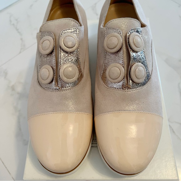 ITALIAN Sparkly Beige Silver Leather
Suede Hardwear Shoe Size 39 - Picture 4 of 16